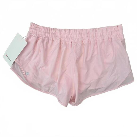 NWT Lululemon Hotty Hot Low-Rise 2.5" Lined Shorts - STRAWBERRY MILKSHAKE Sz 12 - Picture 3 of 7
